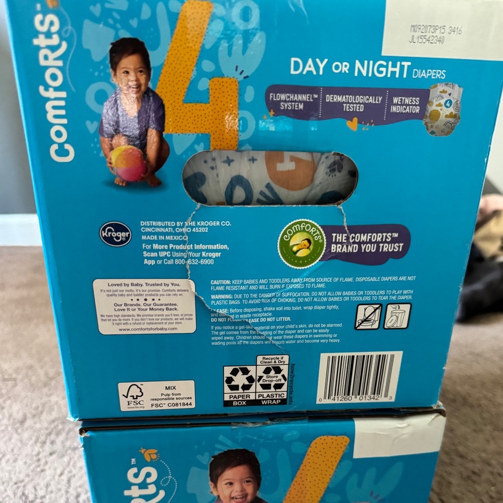 2 UNOPENED SIZE 4 DIAPERS 96 count- Day or Night Diapers - Blue